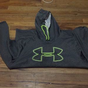 Under Armor sweatshirt
